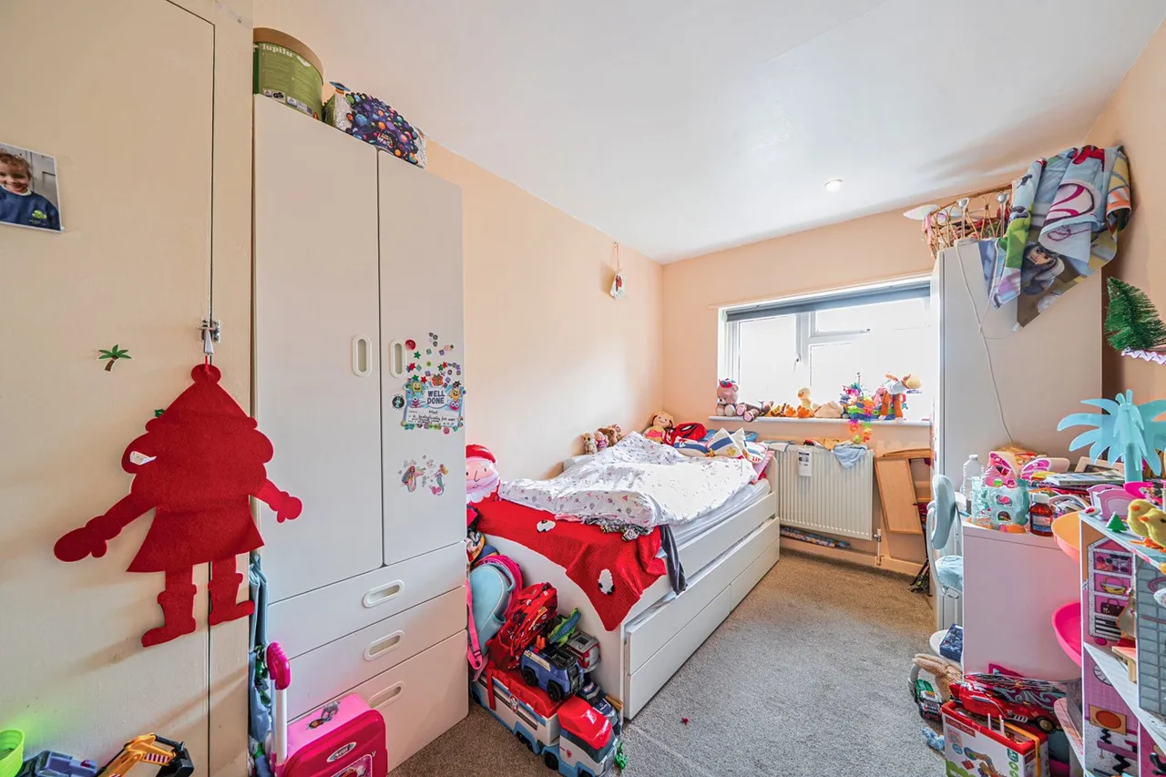 Middle Park Avenue, SE9, photo 8