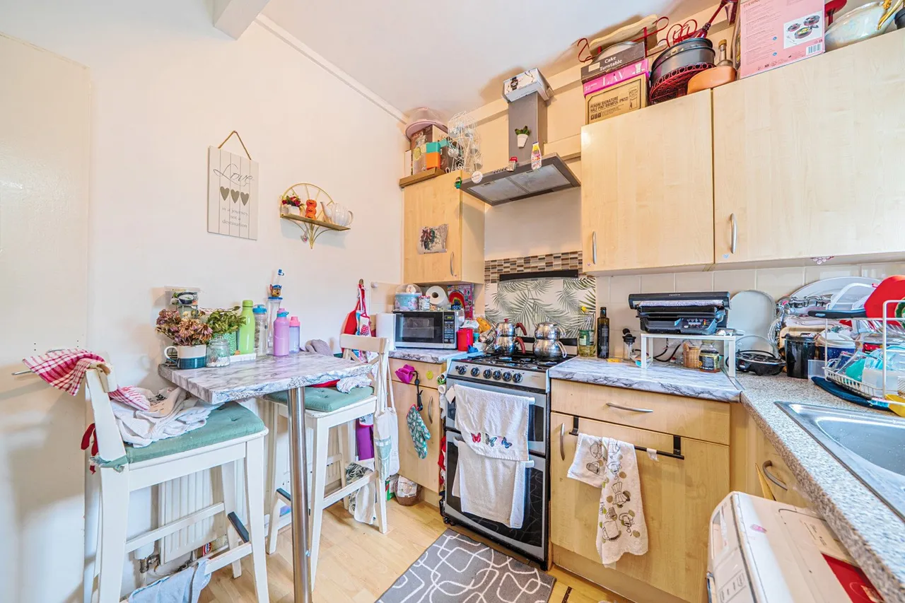 Middle Park Avenue, SE9, photo 11