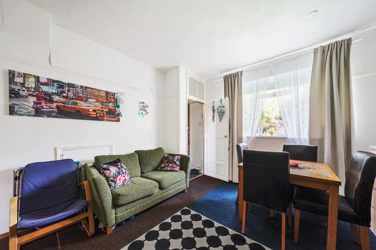 Middle Park Avenue, SE9, photo 14