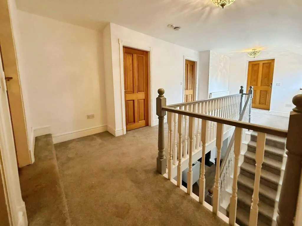 Crewe Road, Alsager, ST7, photo 12
