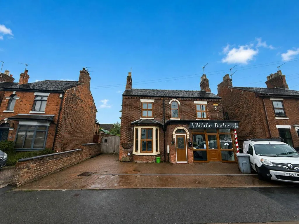 5 bed house for sale — Crewe Road, Alsager, ST7