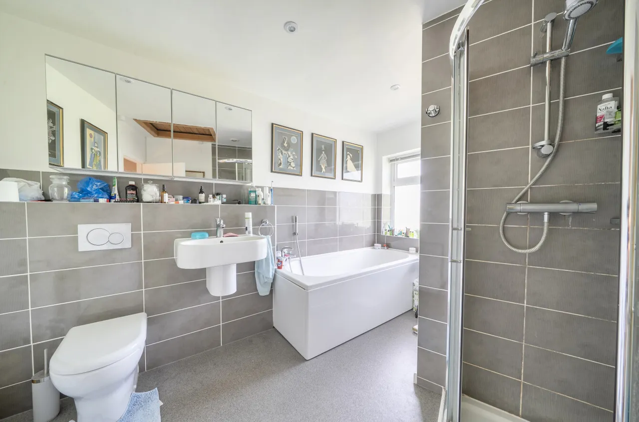 Pyles Thorne, Wellington, TA21, photo 9