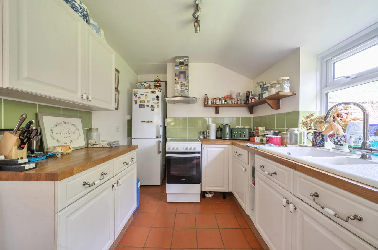 Pyles Thorne, Wellington, TA21, photo 7