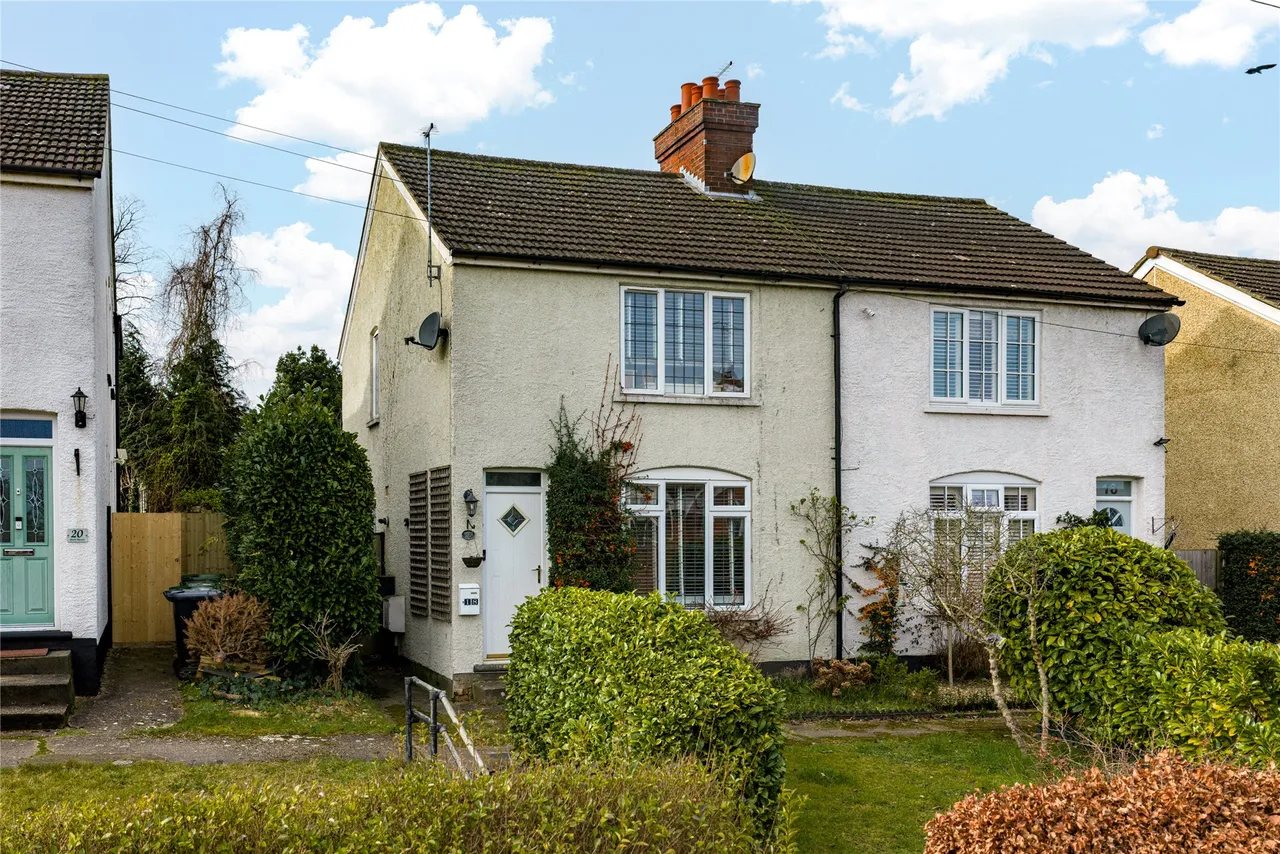 3 bed house for sale, Mount Pleasant, Aspley Guise, MK17