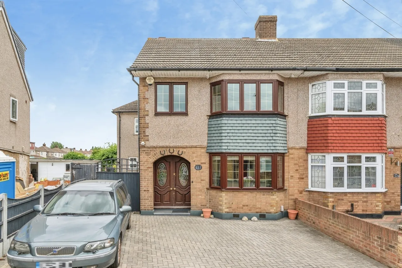 South Hall Drive, Rainham, RM13, photo 15