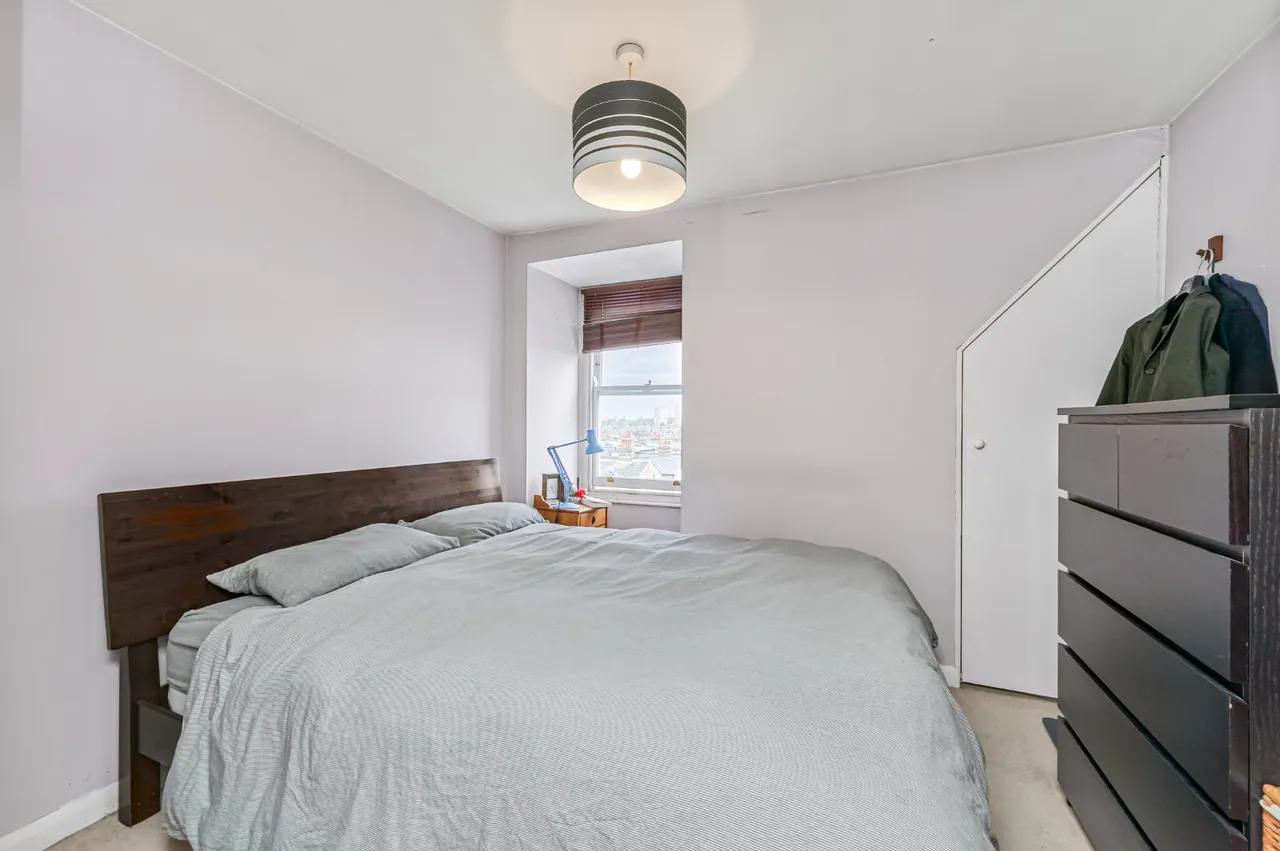Clapham Common South Side, London, Ew4, SW4, photo 4