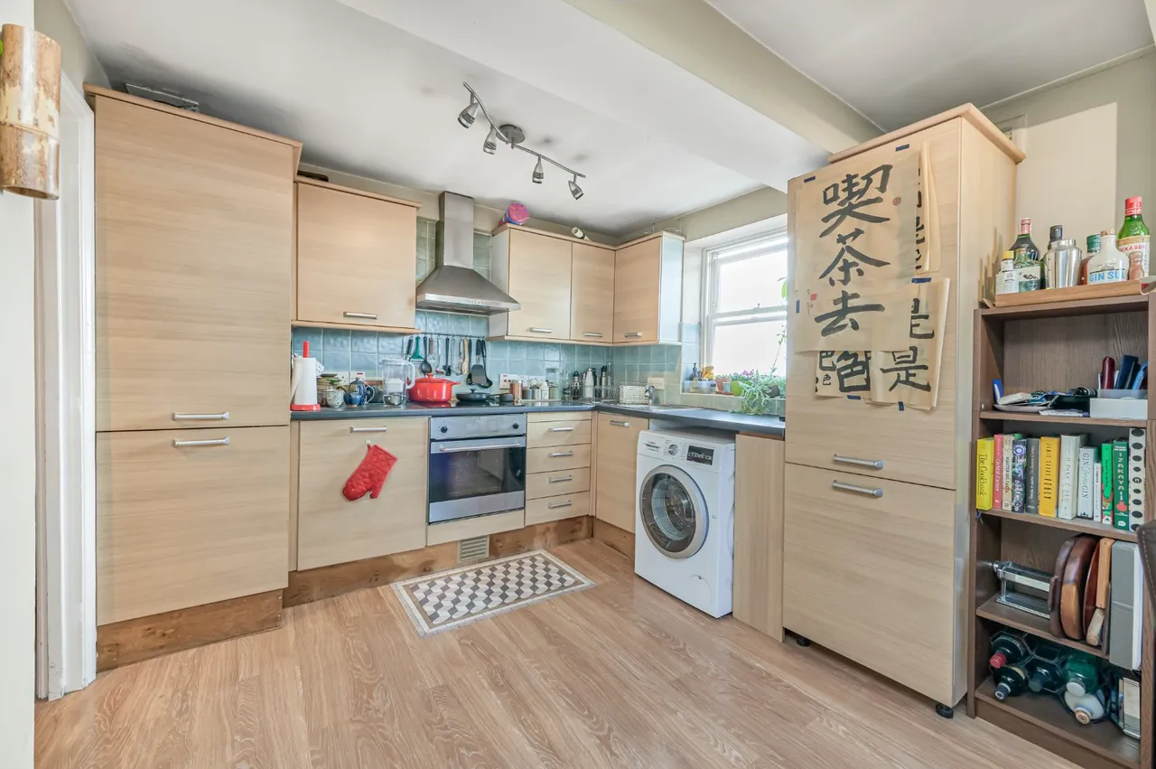 Clapham Common South Side, London, Ew4, SW4, photo 12