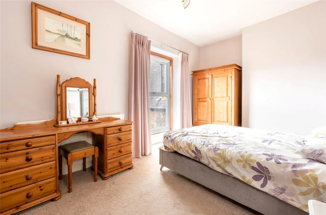 High Street, Potterspury, NN12, photo 10