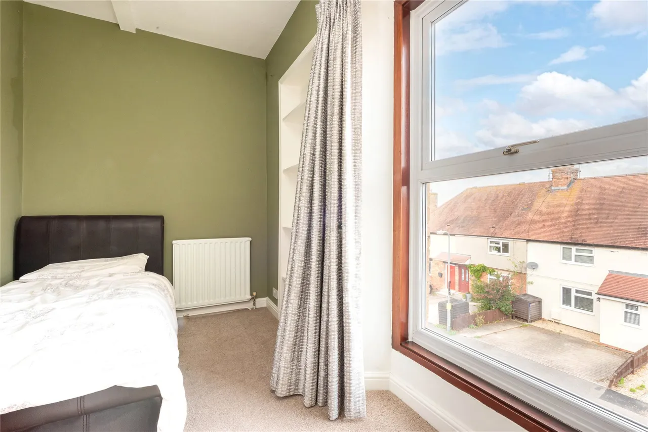 High Street, Potterspury, NN12, photo 14