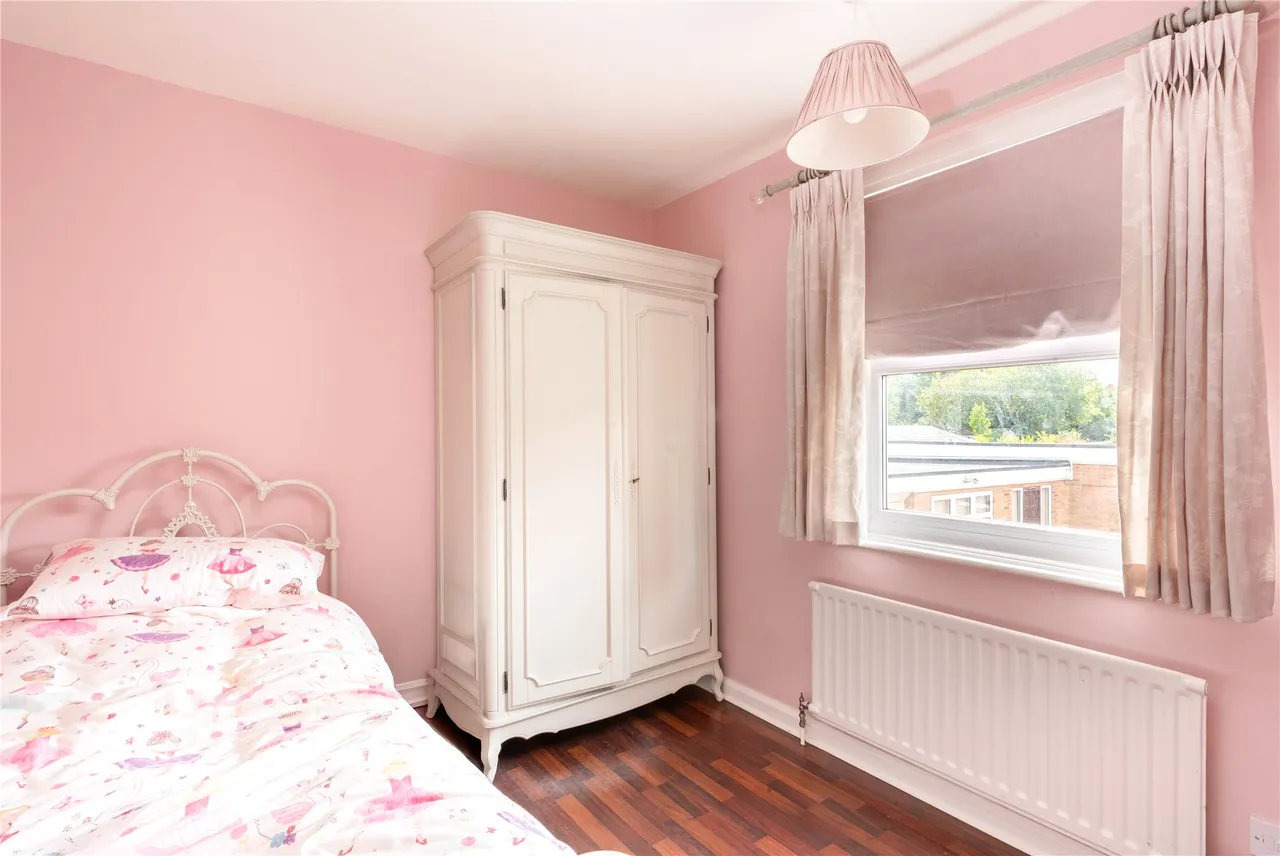 High Street, Potterspury, NN12, photo 15