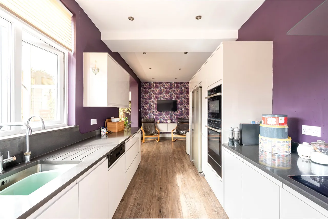 High Street, Potterspury, NN12, photo 3