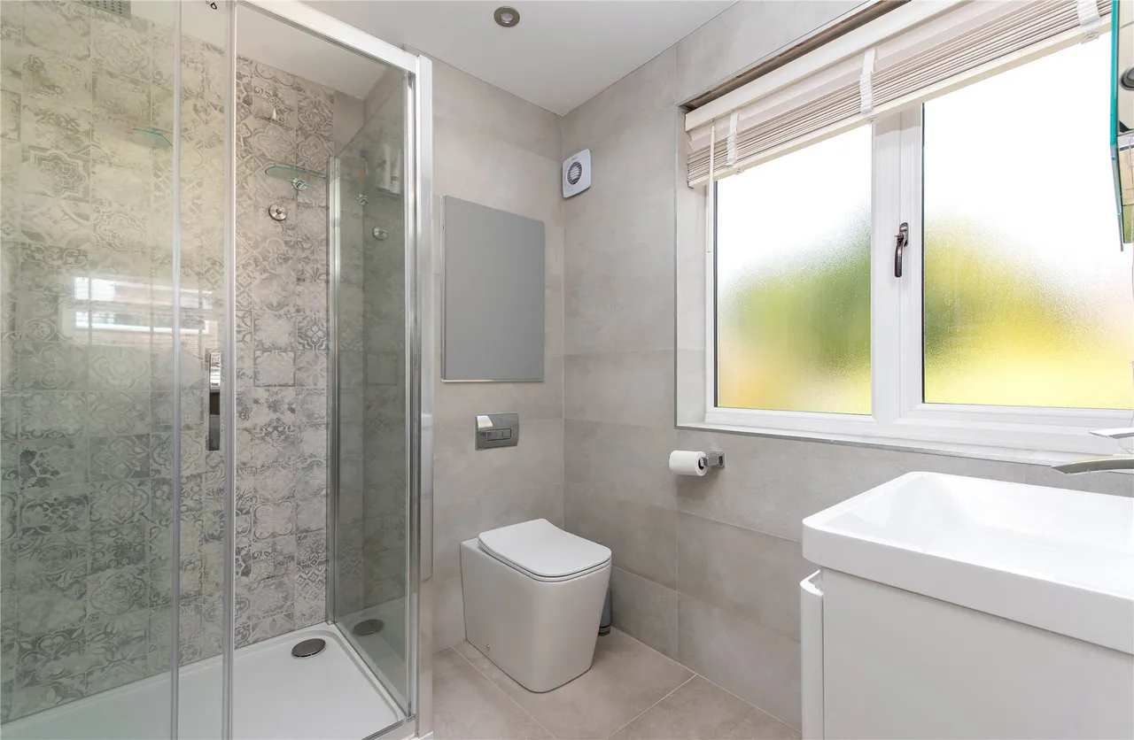 High Street, Potterspury, NN12, photo 21