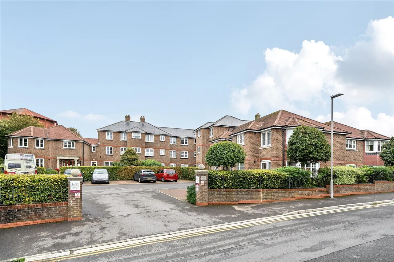 Wessex Road, Dorchester, DT1, photo 16