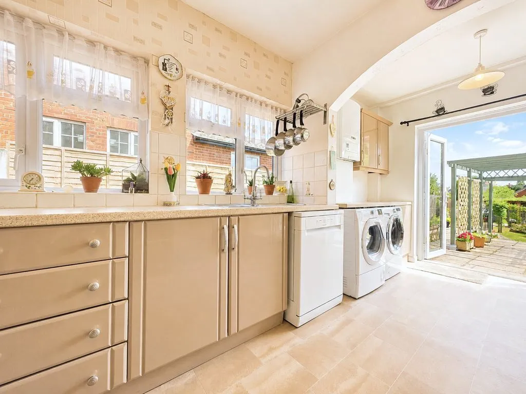 Spencers Road, Maidenhead, SL6, photo 9