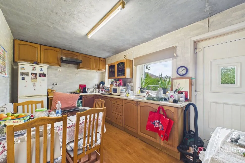 Reasby Avenue, Ravenfield, South Yorkshire, S65, photo 4