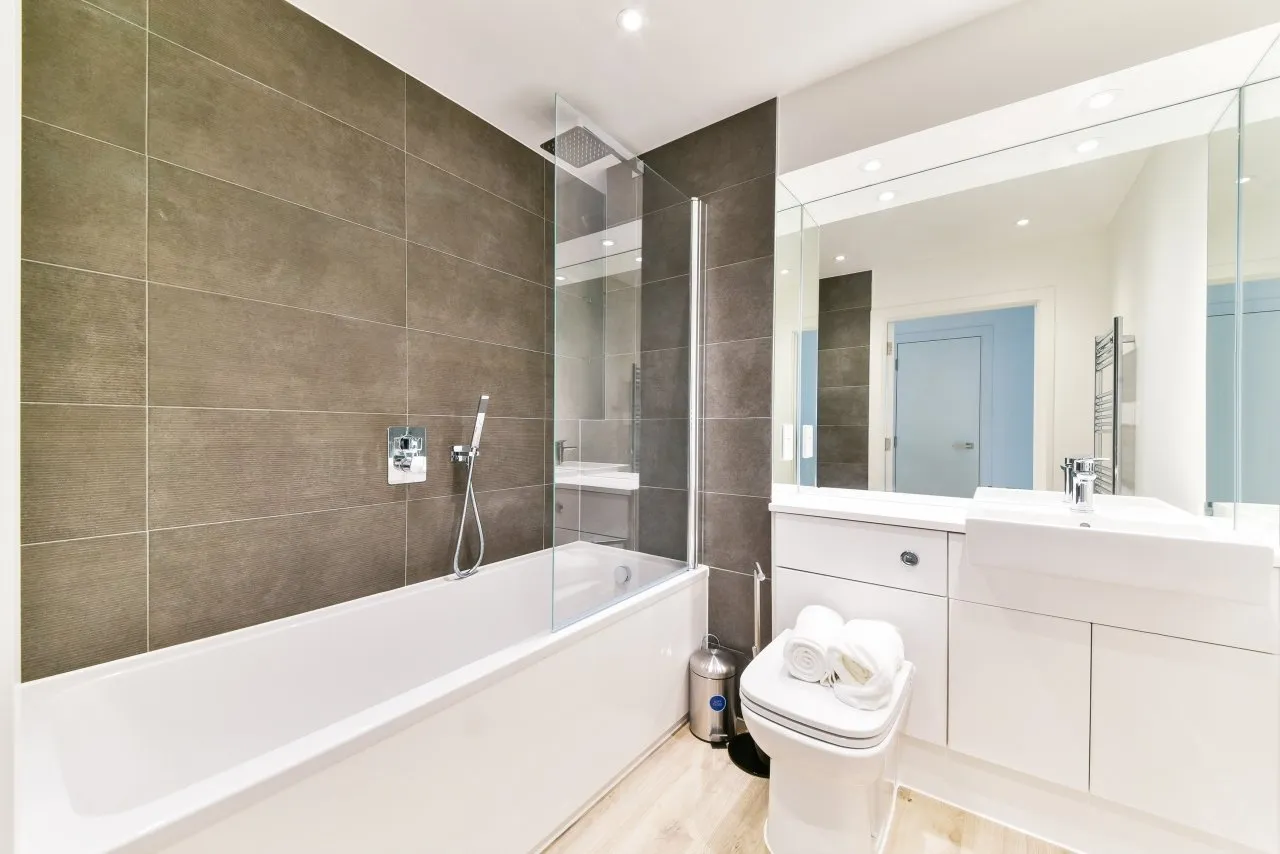 Epsom House, 2 Fairfield Avenue, Staines-upon-Thames, Greater London, TW18, photo 8