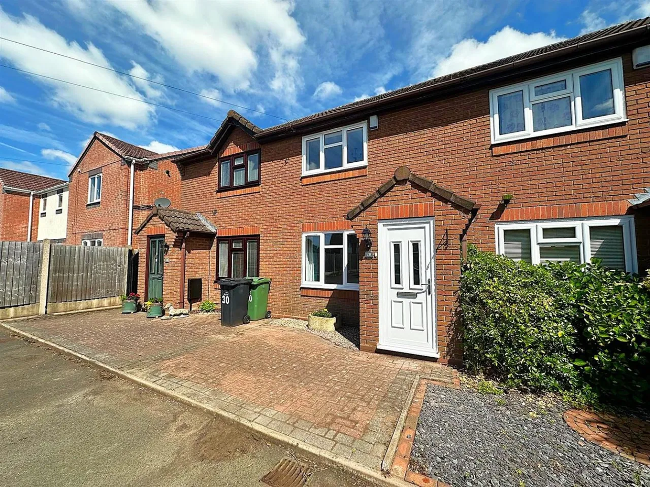 2 bed house for sale, Windsor Road, Norton, DY8
