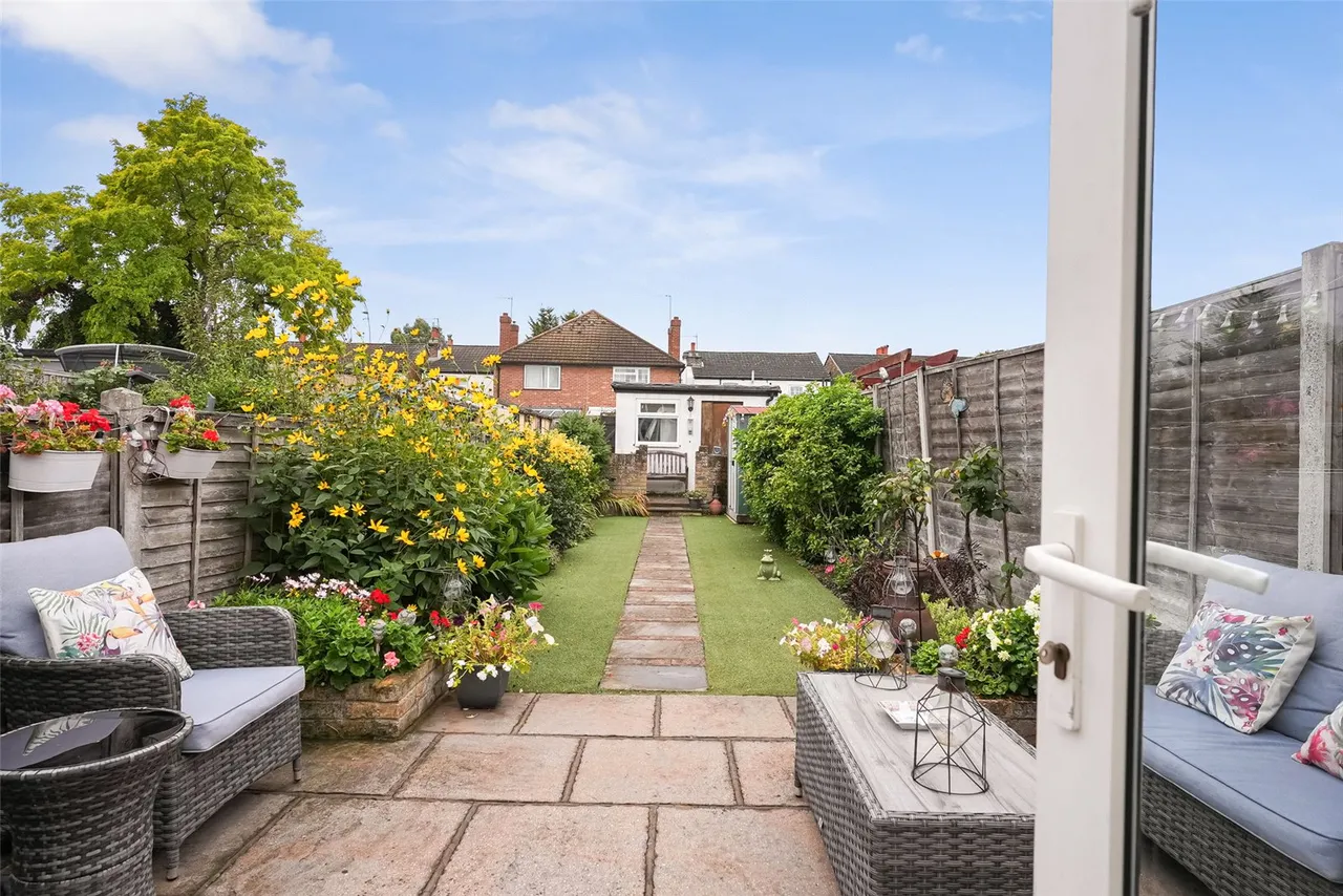 The Alders, Hanworth, TW13 6NX, photo 13