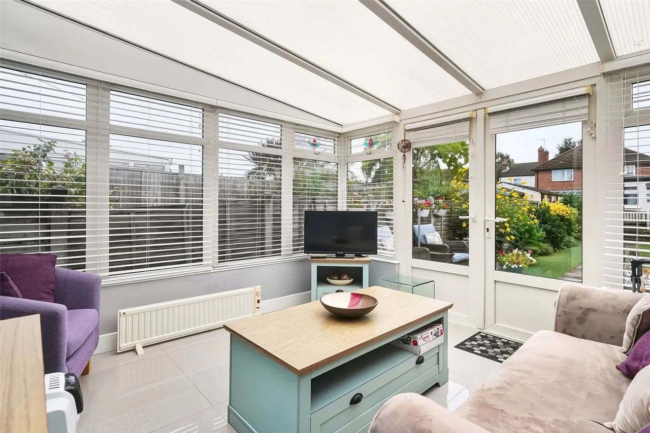 The Alders, Hanworth, TW13 6NX, photo 6