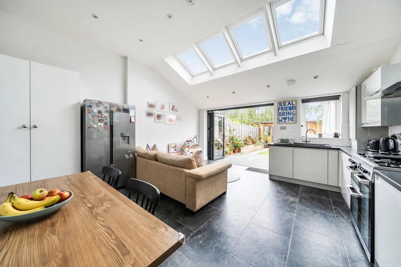 Mackenzie Road, BR3, photo 13