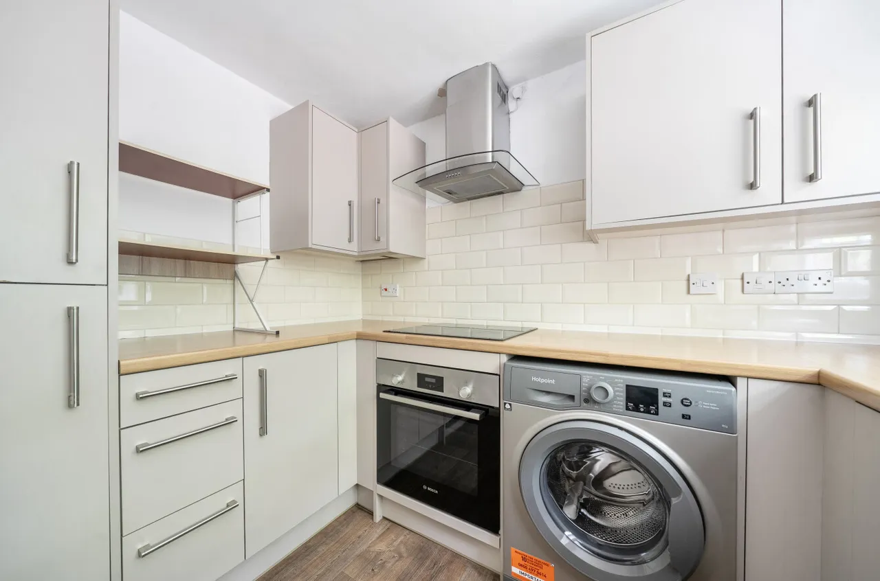 Raleigh Way, Frimley, Camberley, Surrey, GU16 8RH, photo 16