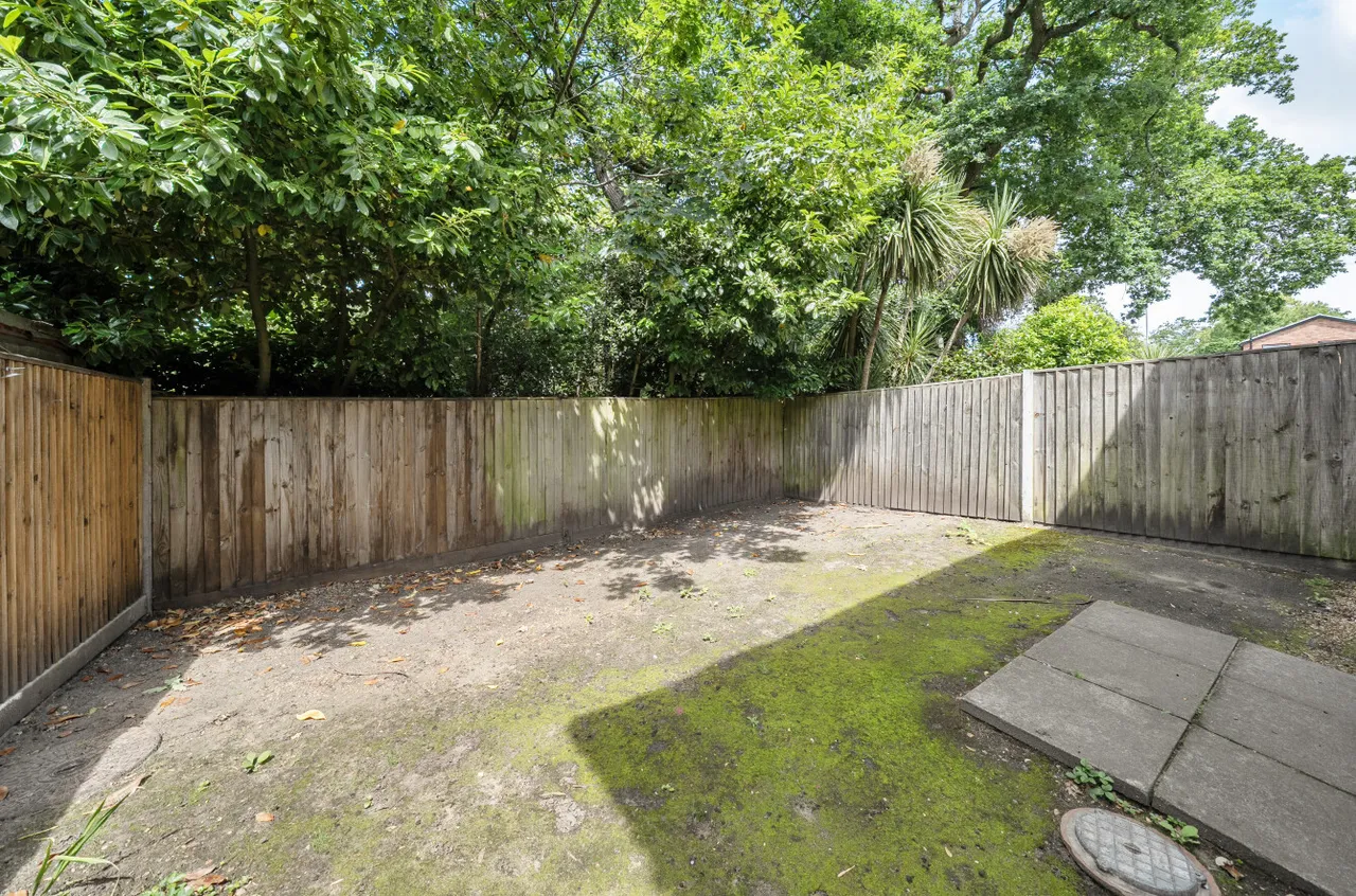 Raleigh Way, Frimley, Camberley, Surrey, GU16 8RH, photo 10