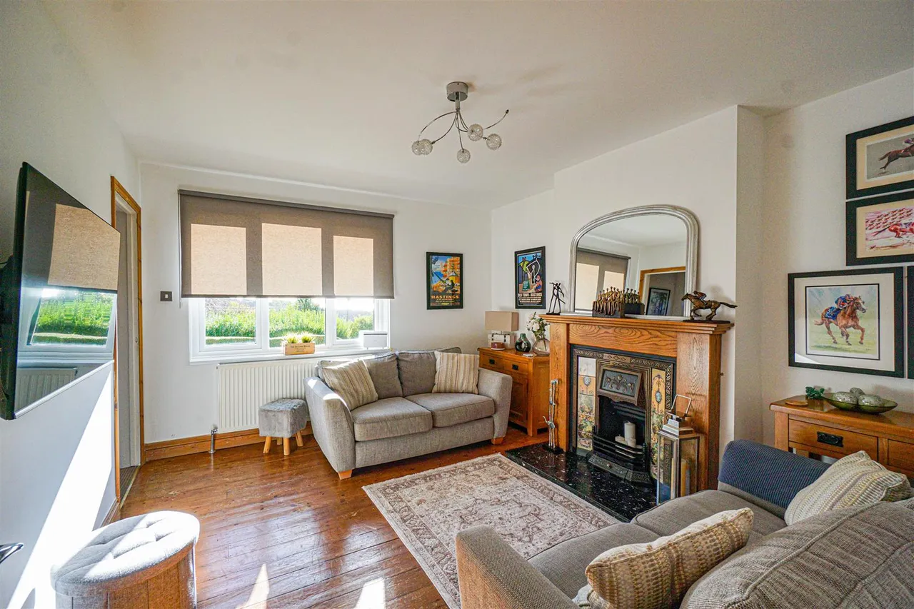 3 bed house for sale, Bembrook Road, Hastings