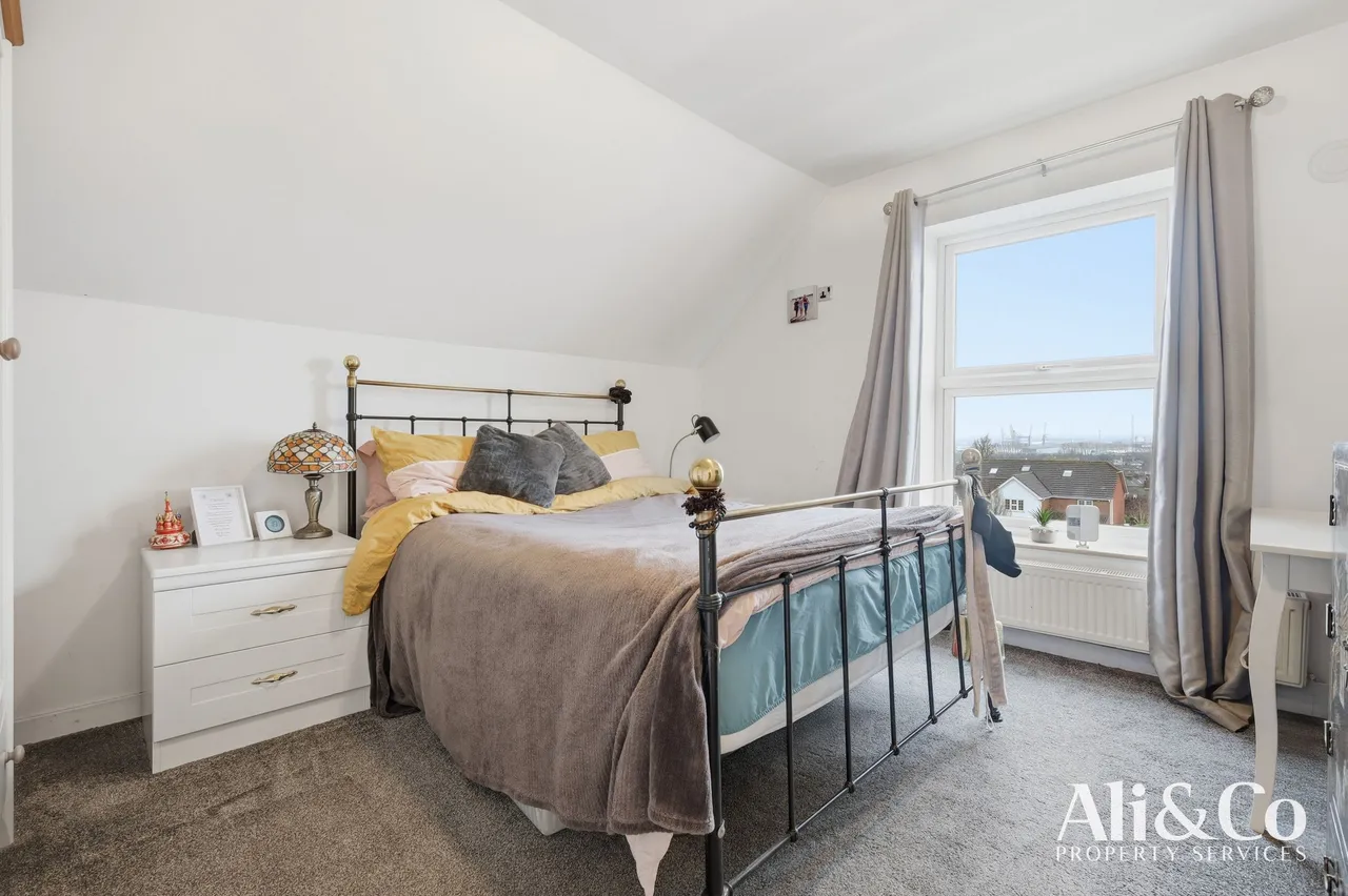 High View Avenue, Grays, Essex, RM17 6RU, photo 9