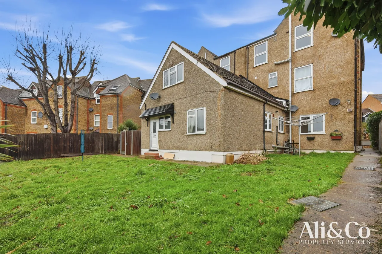 High View Avenue, Grays, Essex, RM17 6RU, photo 12