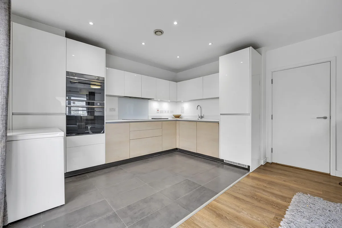 St Clements Avenue, Romford, Harold Wood, RM3 0HY, photo 10