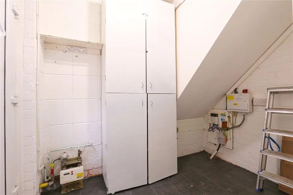 Walton Way, Denton, M34, photo 9