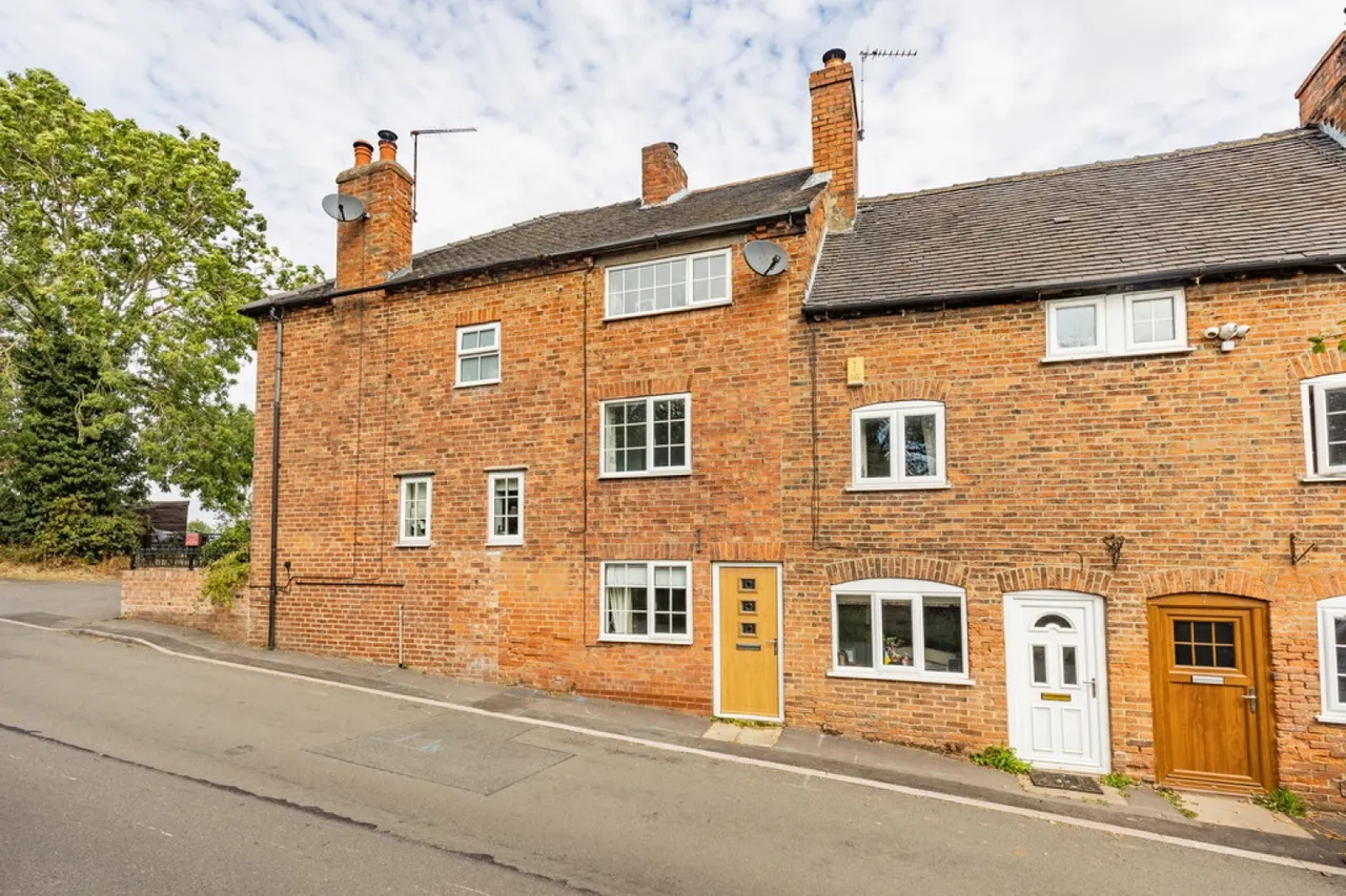 3 bed house for sale, Hemington Hill, Hemington, DE74