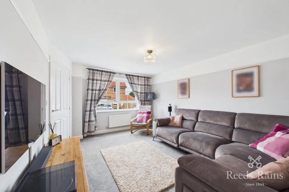 Meltonfield Chase, Dinnington, South Yorkshire, S25, photo 10