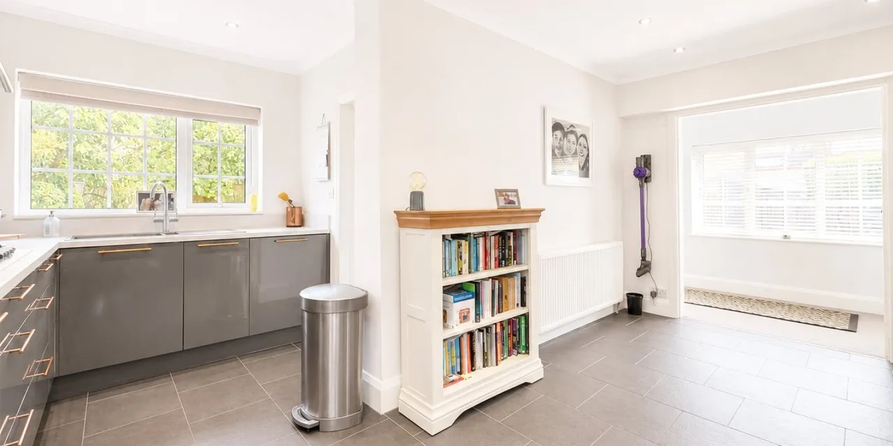 Gorse Road, Wirral, CH47, photo 9