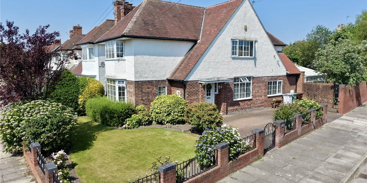 4 bed house for sale, Gorse Road, Wirral, CH47
