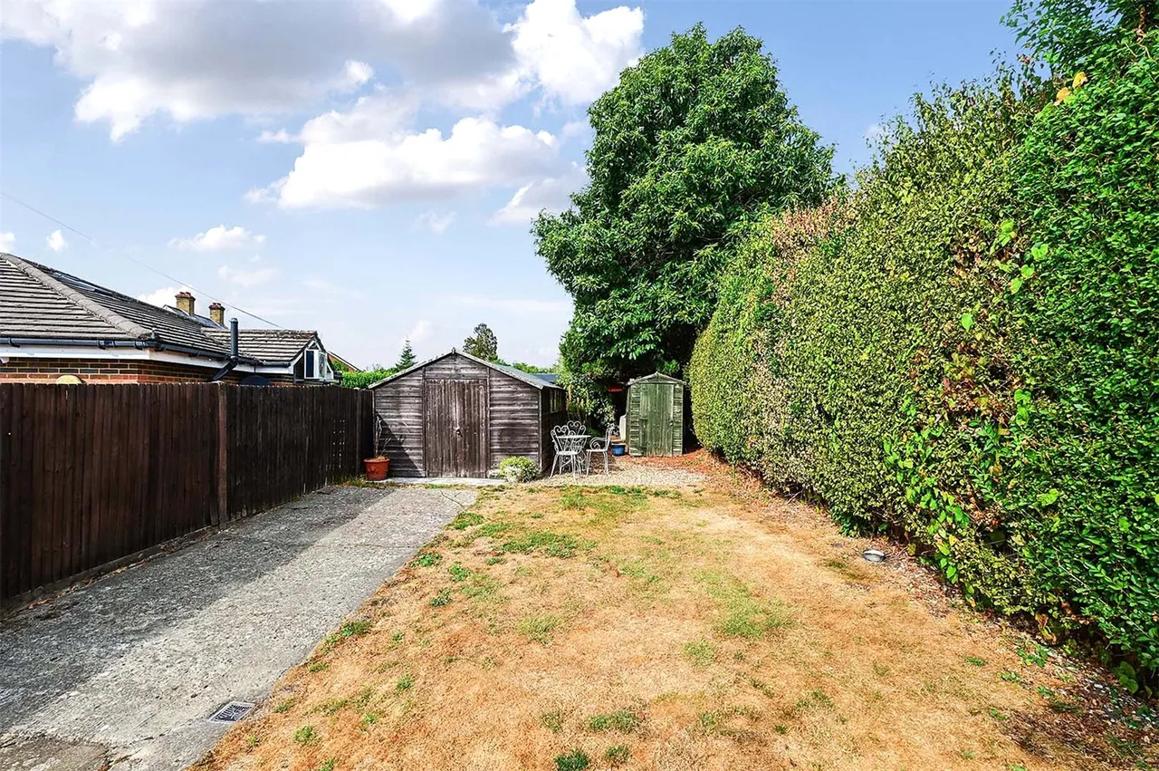 Vale Road, Ash Vale, Guildford, Surrey, GU12 5HJ, photo 4