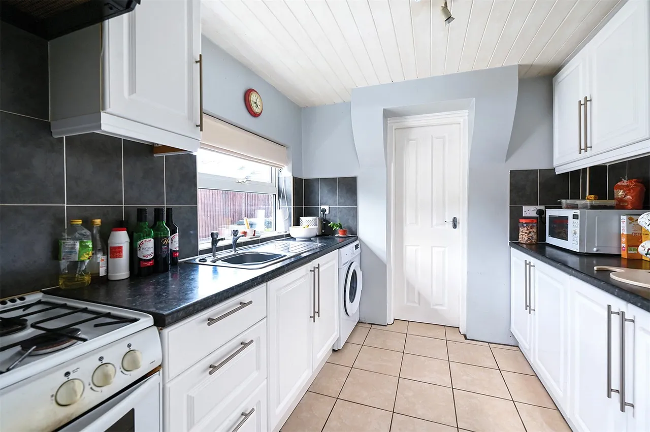 Vale Road, Ash Vale, Guildford, Surrey, GU12 5HJ, photo 12