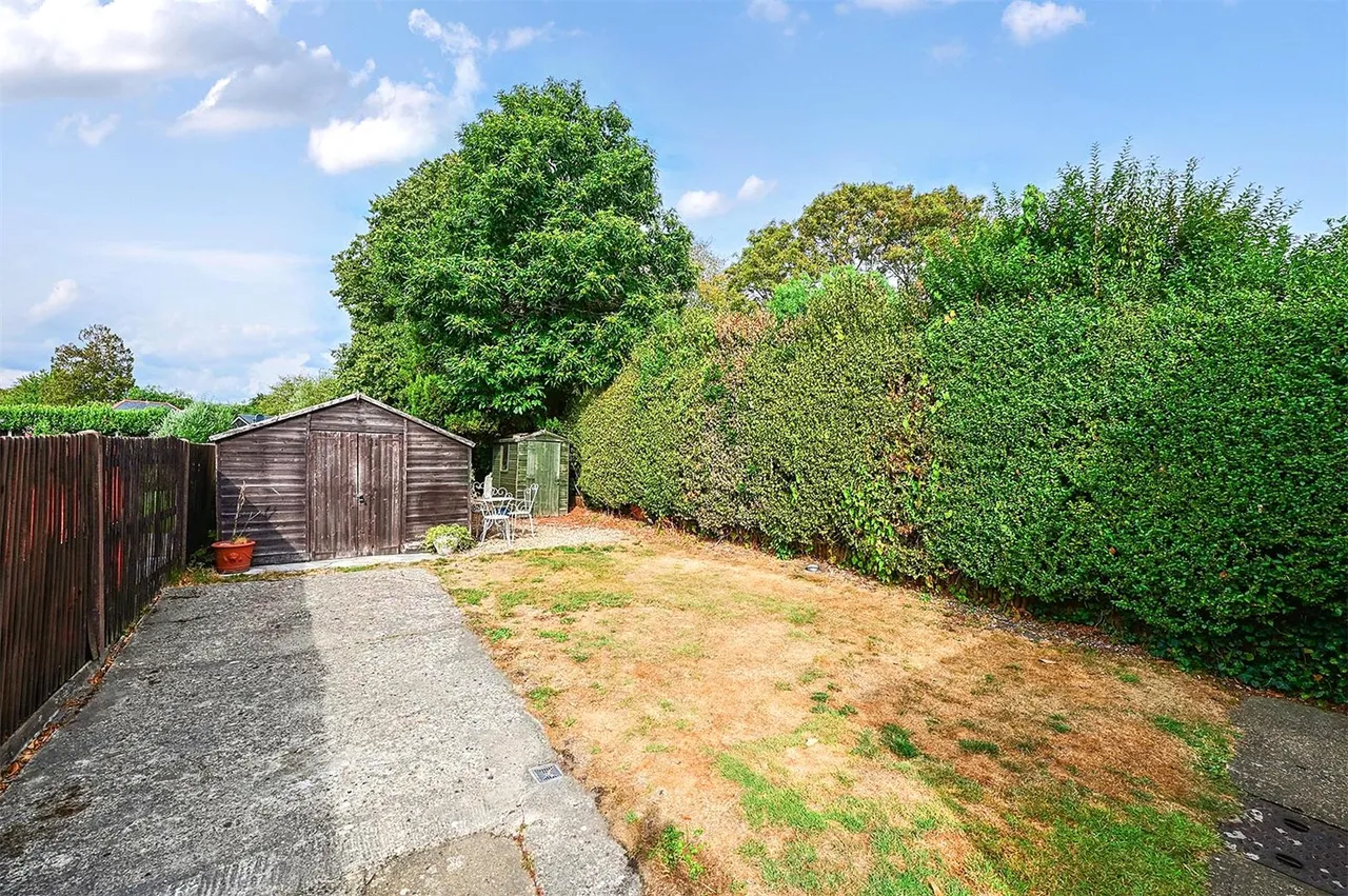 Vale Road, Ash Vale, Guildford, Surrey, GU12 5HJ, photo 13