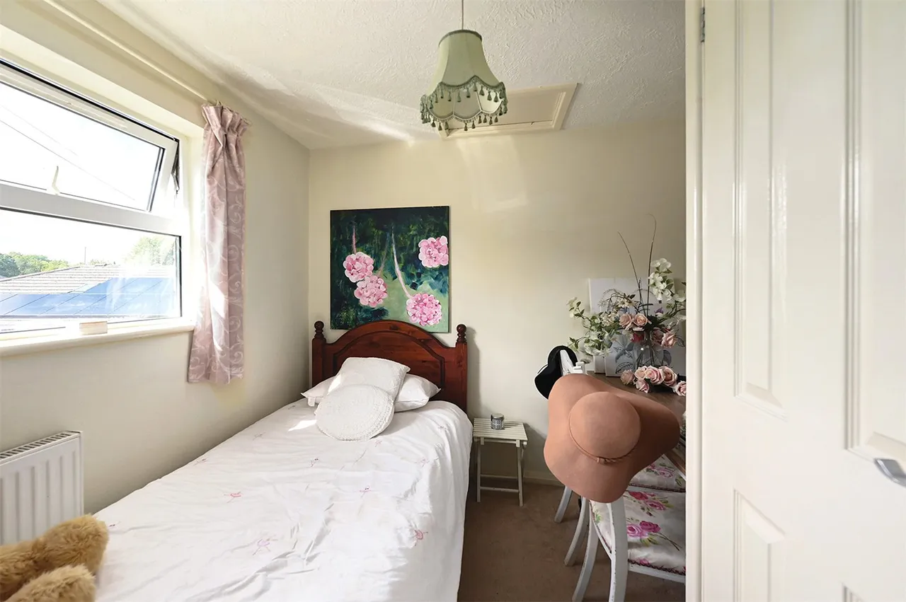 Vale Road, Ash Vale, Guildford, Surrey, GU12 5HJ, photo 11