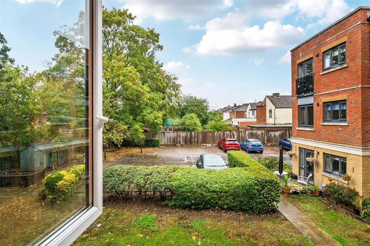 Archers Road, Eastleigh, SO50, photo 5