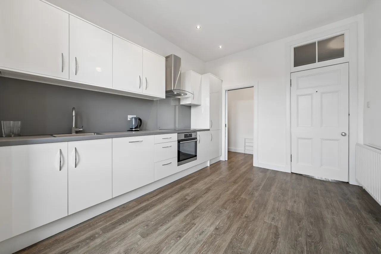 Hazel Avenue, Muirend, G44, photo 7