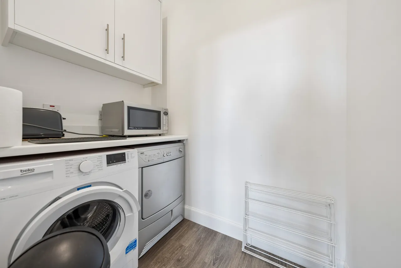 Hazel Avenue, Muirend, G44, photo 8