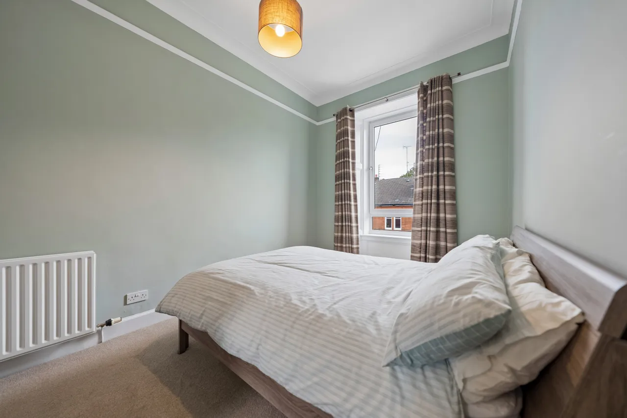 Hazel Avenue, Muirend, G44, photo 12