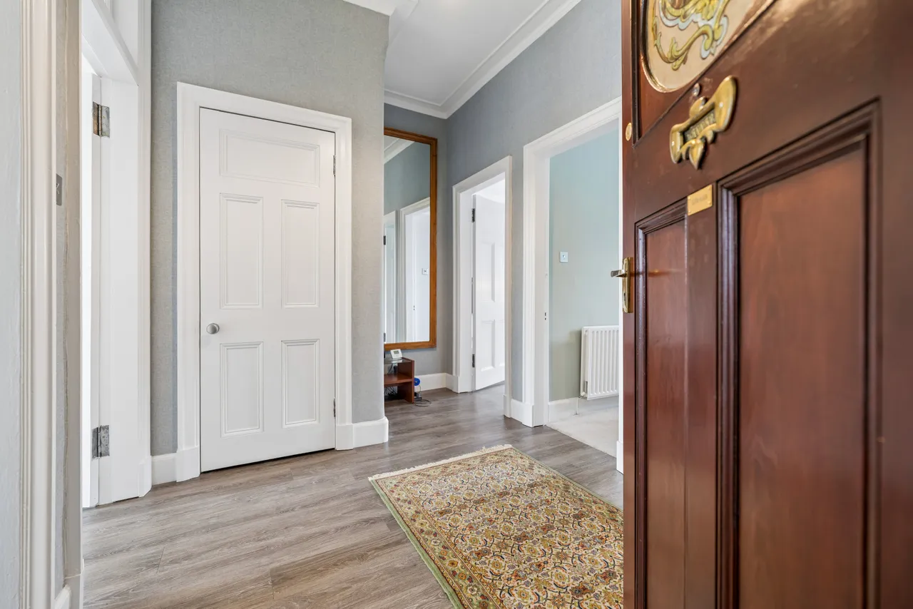 Hazel Avenue, Muirend, G44, photo 16