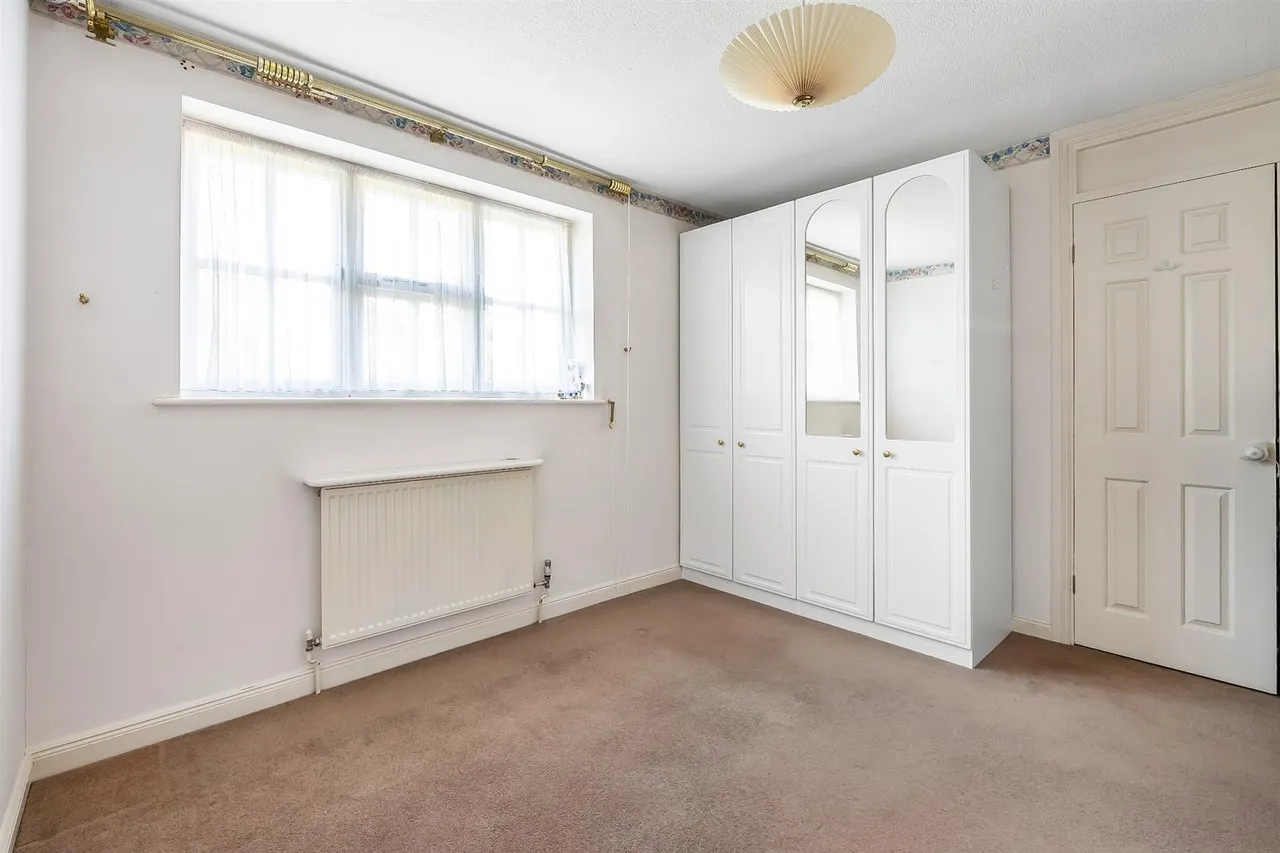 Ashwood Park, Fetcham, KT22, photo 14