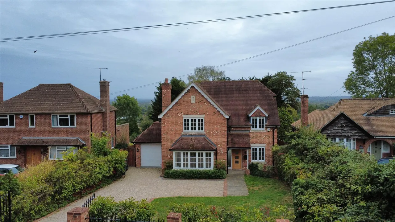 4 bed house to rent, Cockney Hill, Tilehurst, RG30