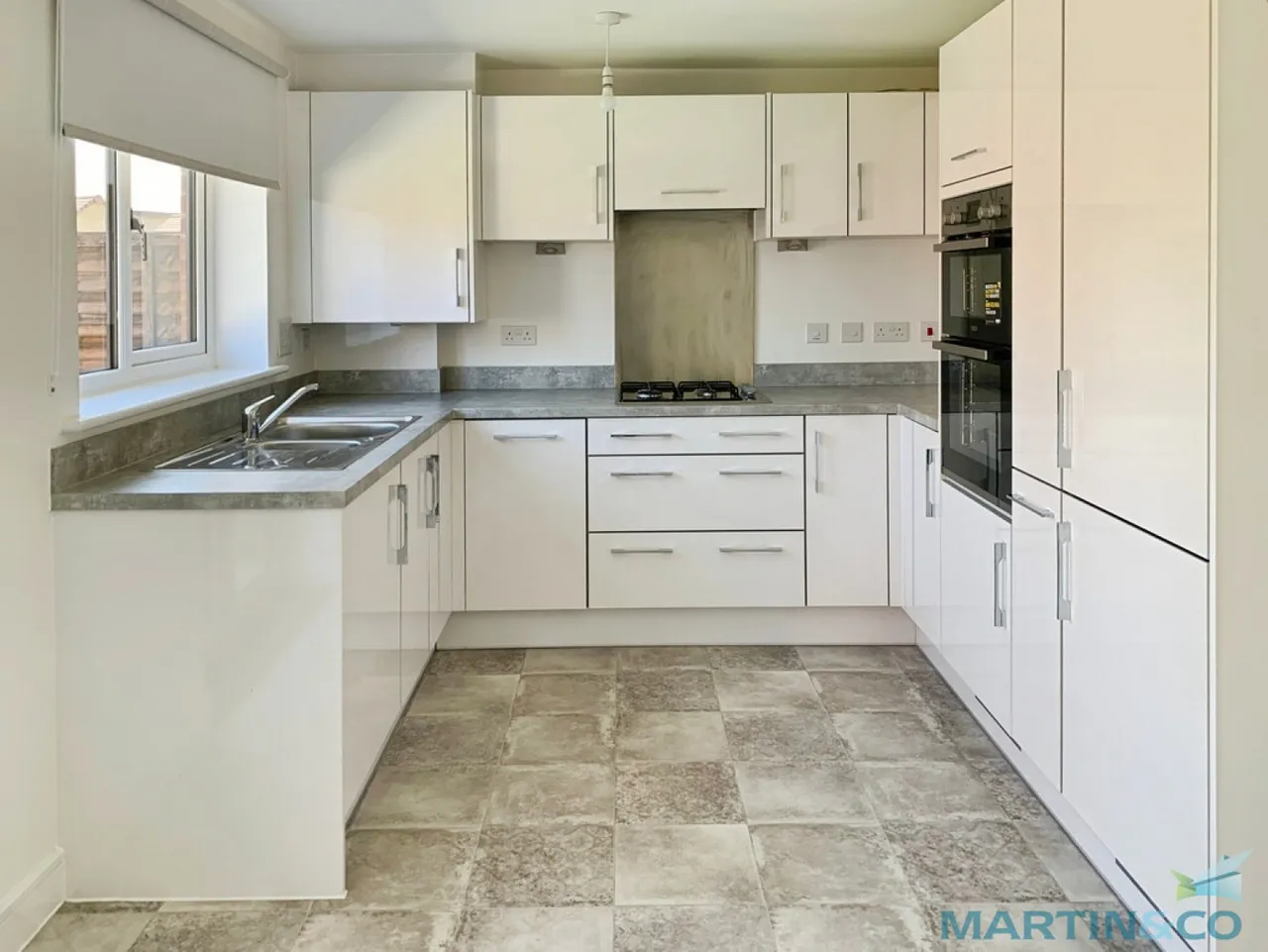 Heritage Road, Kingsnorth, TN25, photo 2