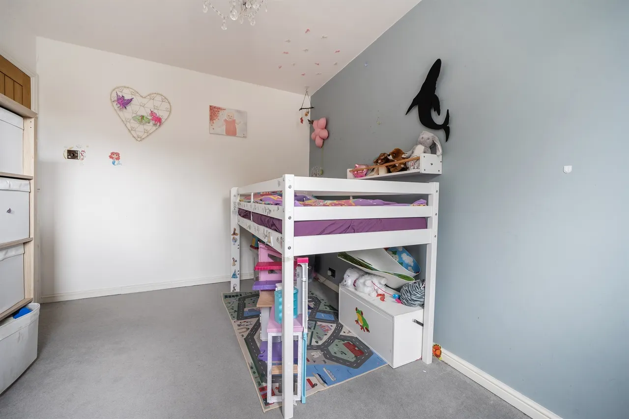 Blenheim Road, Maidenhead, photo 11