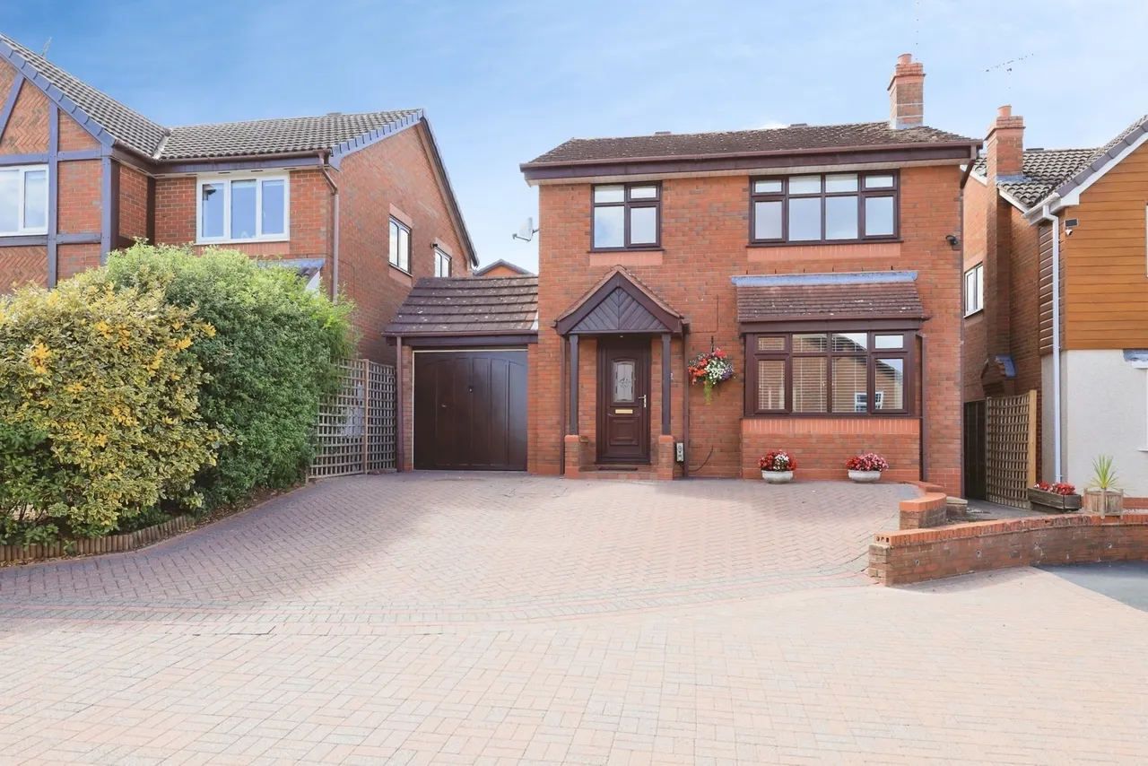 4 bed house for sale, Waresley Park, Hartlebury, DY11
