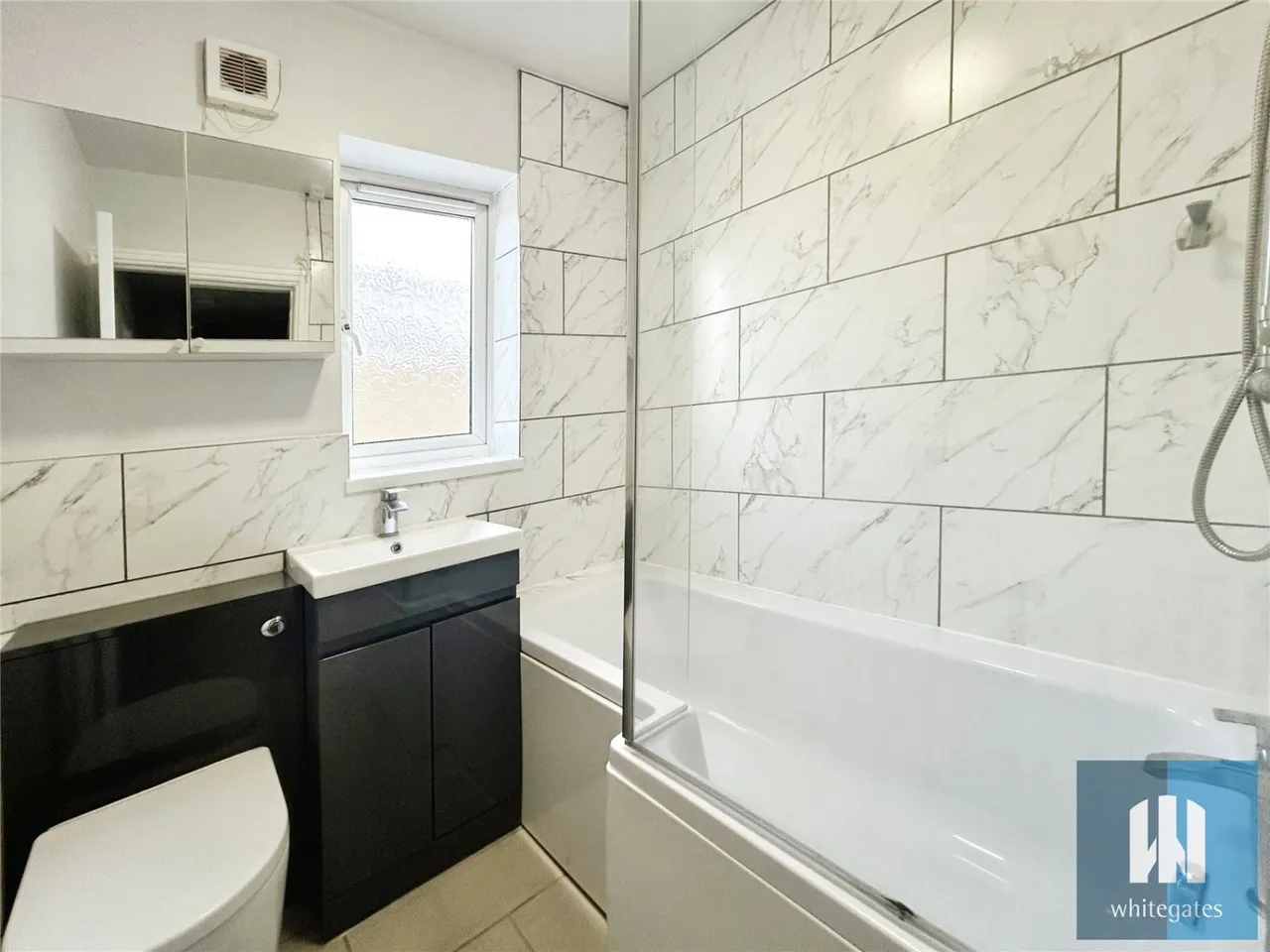Banks Road, Linthwaite, HD7, photo 3